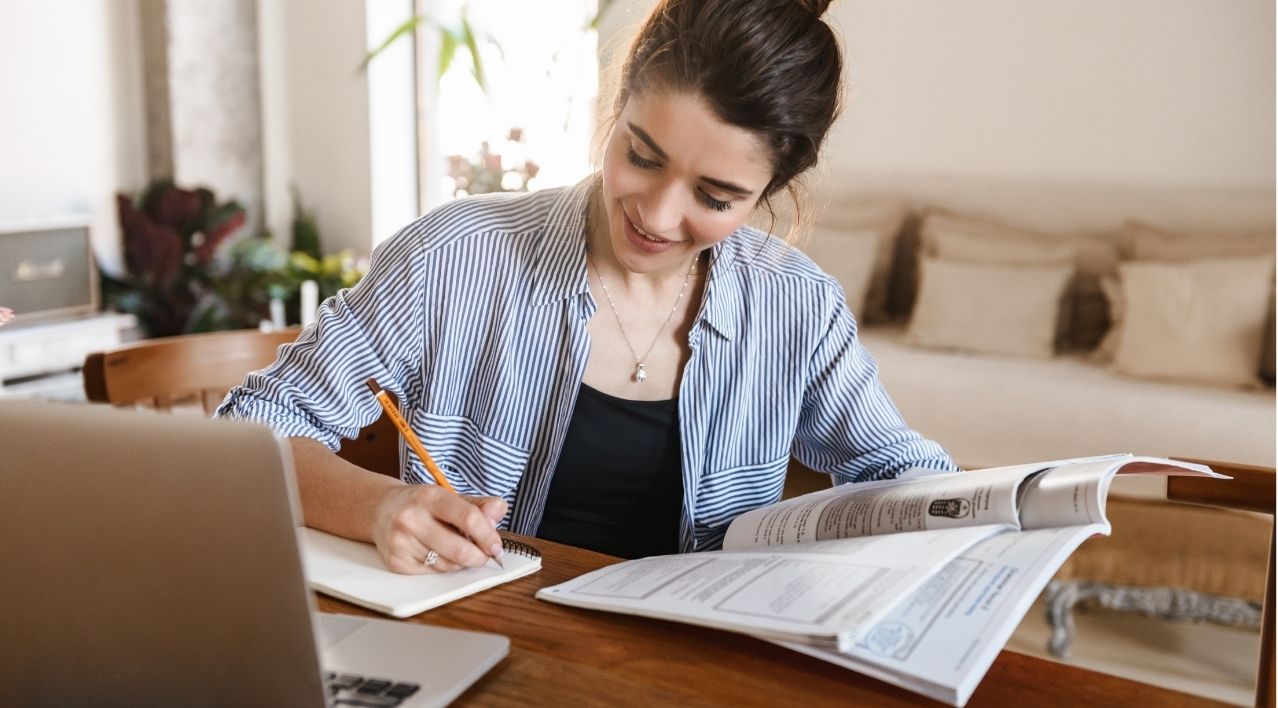 woman studying nutrition