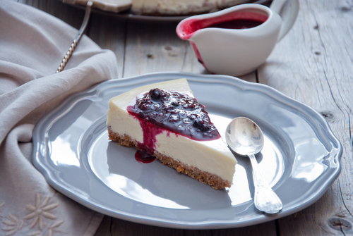 raw vegan cheesecake with blueberry sauce nutraphoria