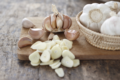Benefits of Garlic Nutraphoria