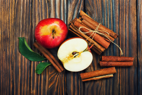 Apple with Cinnamon Nutraphoria