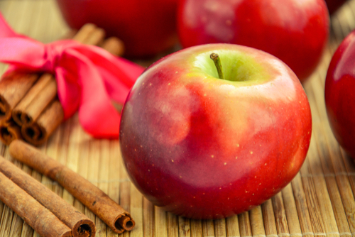 Apple Pie Oatmeal Nutraphoria