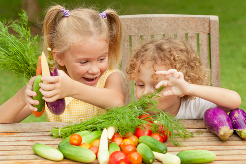 4 Ways To Encourage Your Kids To Eat Veggies Nutraphoria