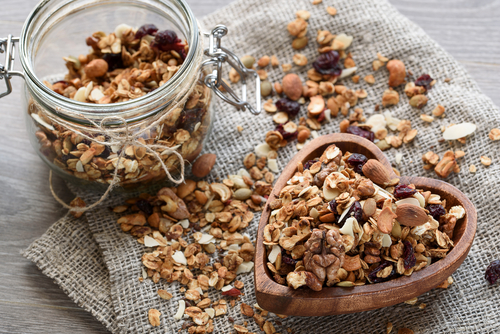 Delicious Vanilla-Almond Granola
