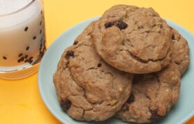 The Absolute BEST Healthy Chocolate Chip Cookies