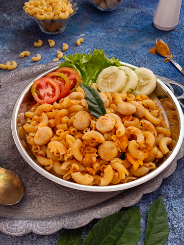 Vegan Red Curry Macaroni