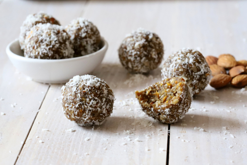 Apricot Date Bites