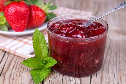 Quick and Easy Strawberry Jam